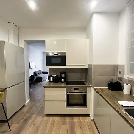 Διαμέρισμα 64-luxury Flat Champs Elysees *