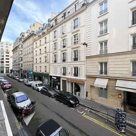 64-luxury Flat Champs Elysees * Paris